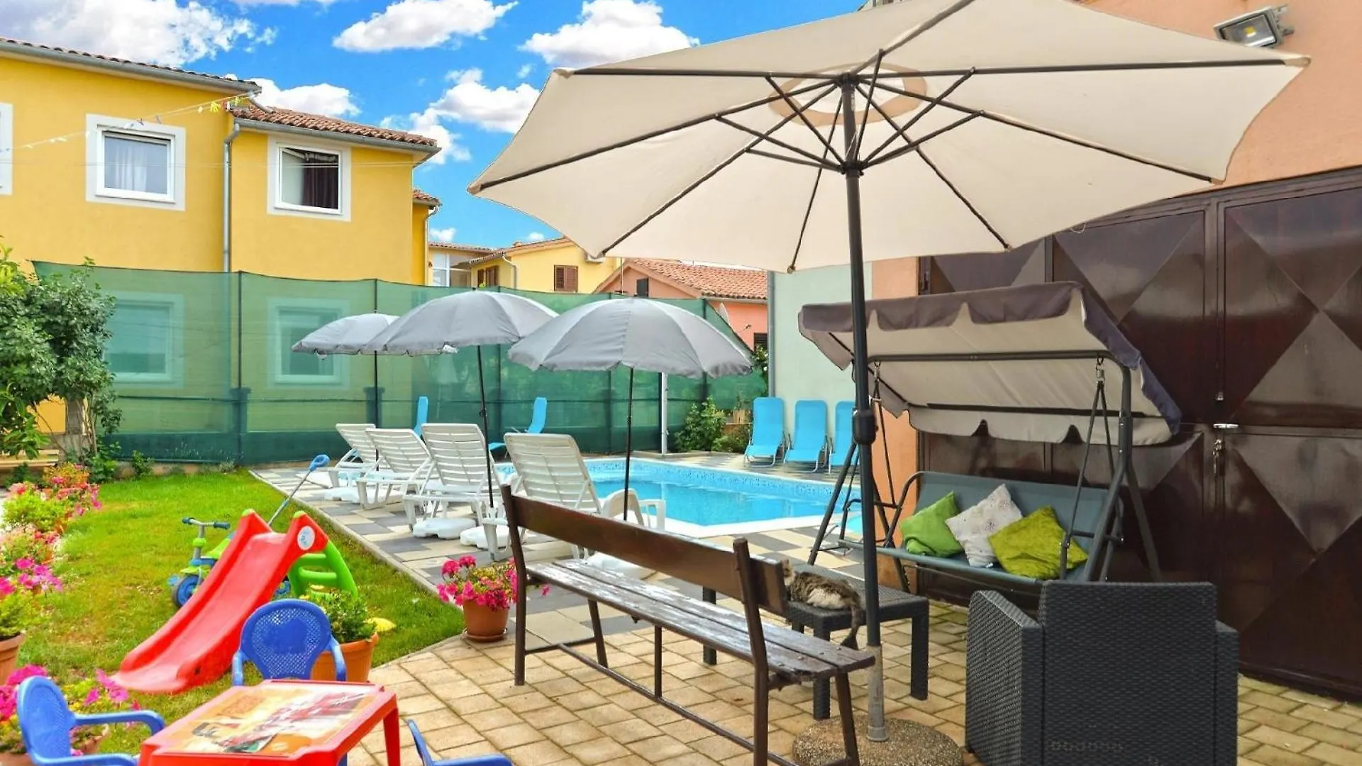 Apartment Ferienwohnung Fuer 8 Personen Ca 109 Qm In Fazana, Istrien Istrische Riviera